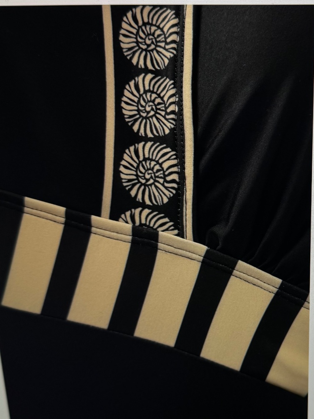 NEVER WORN Geometric print two piece swimsuit US 12 - Picture 7 of 8